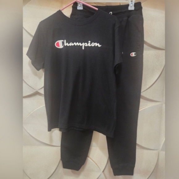 Champion Women's Matching Set Size Large Black - Picture 2 of 3